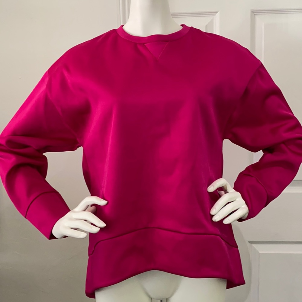 NWT TED BAKER top Gorgeous  Fuchsia  Loose fit  Loved it but was too loose on me